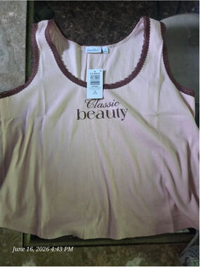 Torrid Love Sick Classic Beauty Crop Top Size 0